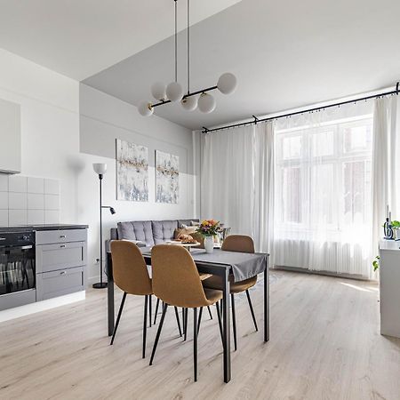 Spacious & Quiet Apt - Old Town & Kazimierz Cracovie Extérieur photo